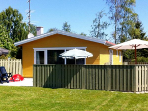 Modish Holiday Home in V ggerl se with Barbecue, Bogø By